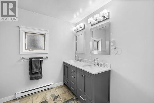 2315 16Th Street, Lister, BC - Indoor Photo Showing Bathroom