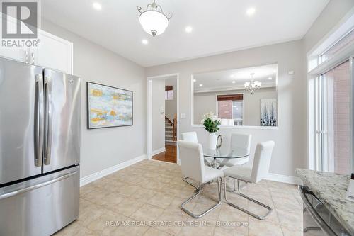 1016 Mccuaig Drive, Milton, ON - Indoor Photo Showing Dining Room