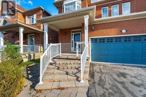 1016 Mccuaig Drive, Milton, ON - Outdoor With Deck Patio Veranda