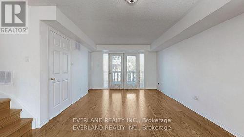 268 - 4975 Southampton Drive, Mississauga, ON - Indoor Photo Showing Other Room