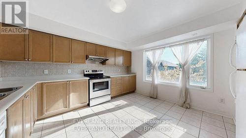 268 - 4975 Southampton Drive, Mississauga, ON - Indoor Photo Showing Kitchen With Double Sink