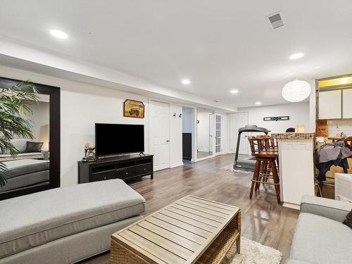 Salle familiale - 477 Rue Mcmillan, Gatineau (Gatineau), QC - Indoor Photo Showing Living Room