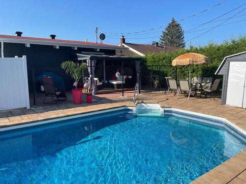 Piscine - 477 Rue Mcmillan, Gatineau (Gatineau), QC - Outdoor With In Ground Pool With Deck Patio Veranda With Backyard