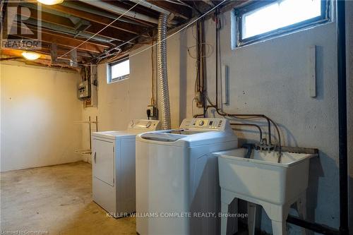 54 Fairway Drive, Hamilton, ON - Indoor Photo Showing Laundry Room