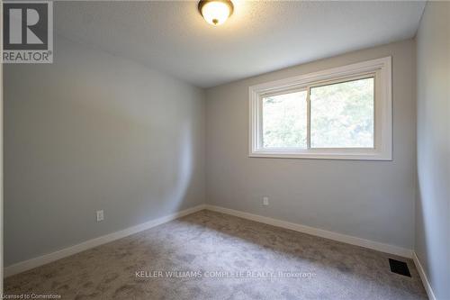 54 Fairway Drive, Hamilton, ON - Indoor Photo Showing Other Room