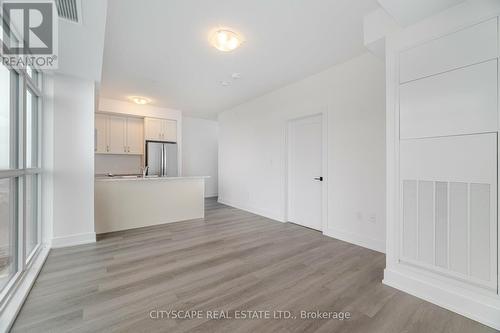 1105 - 460 Dundas Street E, Hamilton, ON - Indoor Photo Showing Kitchen