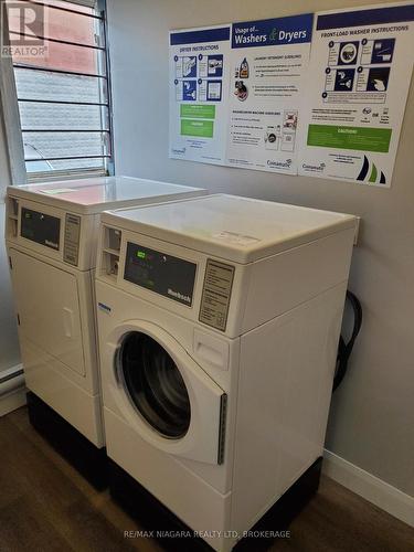 6022 Main Street, Niagara Falls (216 - Dorchester), ON - Indoor Photo Showing Laundry Room