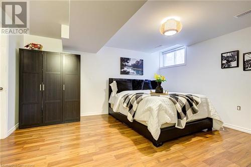 Bedroom with light hardwood / wood-style floors - 350 Dundas Street S Unit# 30, Cambridge, ON - Indoor Photo Showing Bedroom