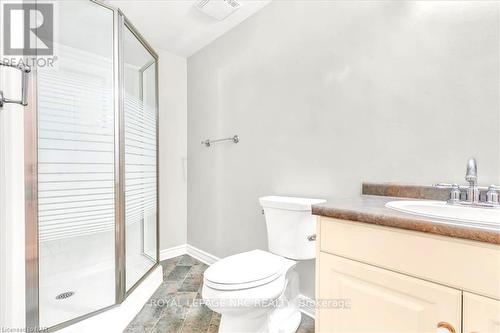 9 - 88 Lakeport Road, St. Catharines, ON - Indoor Photo Showing Bathroom