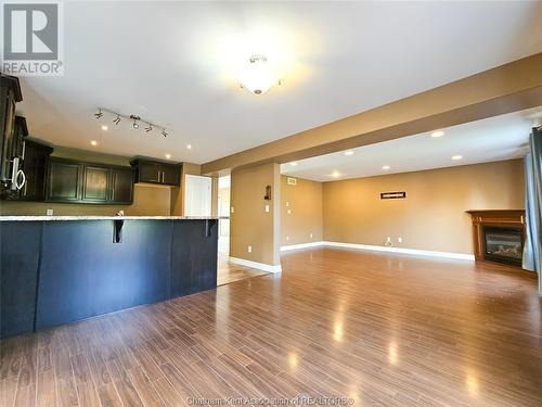 122 Smithfield Circle, Chatham, ON - Indoor Photo Showing Kitchen