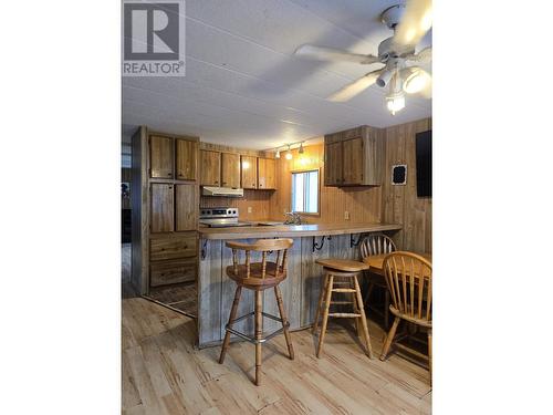 18 5378 Park Drive, 100 Mile House, BC - Indoor Photo Showing Kitchen