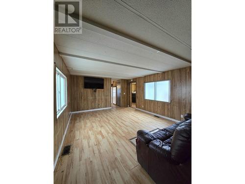 18 5378 Park Drive, 100 Mile House, BC -  Photo Showing Other Room