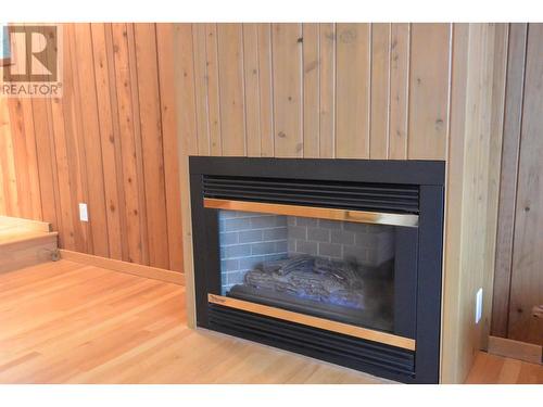 4955 Lake Kathlyn Junction Road, Smithers, BC - Indoor With Fireplace