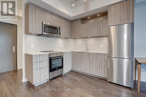 806 - 50 Forest Manor Road, Toronto, ON - Indoor Photo Showing Kitchen