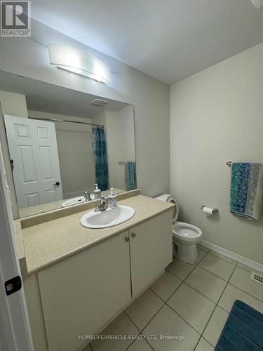 Upper - 20 Daylight Street, Brampton, ON - Indoor Photo Showing Bathroom