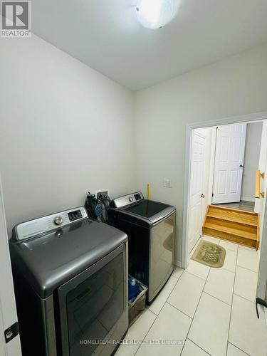 Upper - 20 Daylight Street, Brampton, ON - Indoor Photo Showing Laundry Room