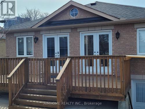 34 Battersea Crescent, Toronto, ON - Outdoor