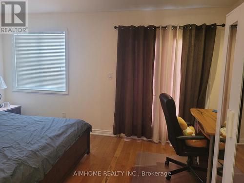 34 Battersea Crescent, Toronto, ON - Indoor Photo Showing Bedroom