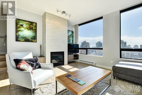 1804 1003 Burnaby Street, Vancouver, BC - Indoor Photo Showing Living Room With Fireplace