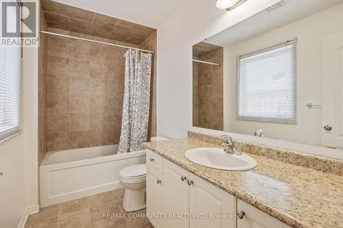 1269 Salmers Drive, Oshawa, ON - Indoor Photo Showing Bathroom