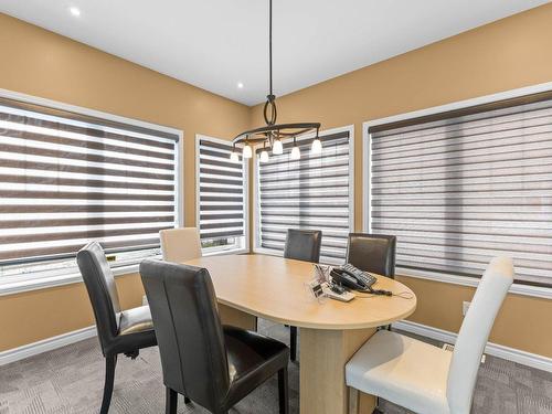 Conference room - 122 Rue Jean-Talon, Saint-Jean-Sur-Richelieu, QC - Indoor Photo Showing Dining Room