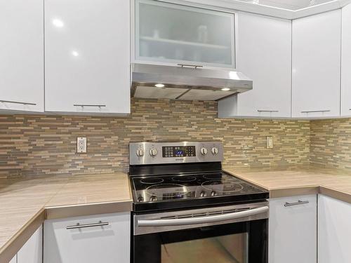 Cuisine - 16-1912 Rue Du Caribou, Longueuil (Le Vieux-Longueuil), QC - Indoor Photo Showing Kitchen With Upgraded Kitchen