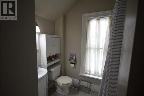 31 King Street East, Lambton Shores, ON - Indoor Photo Showing Bathroom