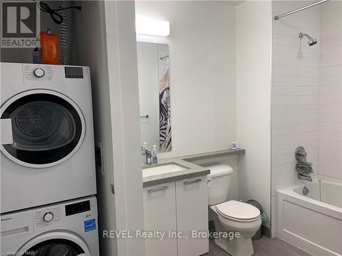 407 - 479 Charlton Avenue E, Hamilton (Stinson), ON - Indoor Photo Showing Laundry Room