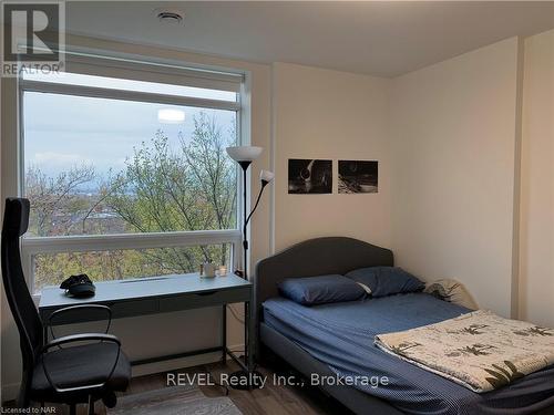 407 - 479 Charlton Avenue E, Hamilton (Stinson), ON - Indoor Photo Showing Bedroom