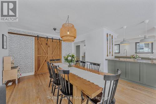 175 Woodland Drive, Midland, ON - Indoor Photo Showing Dining Room