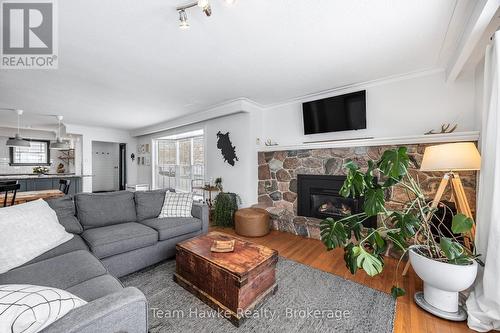 175 Woodland Drive, Midland, ON - Indoor Photo Showing Living Room With Fireplace