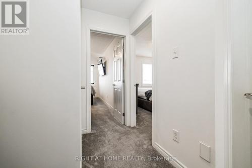 912 Messor Crescent, Ottawa, ON - Indoor Photo Showing Other Room