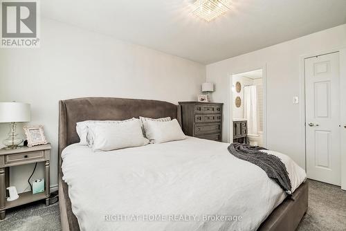 912 Messor Crescent, Ottawa, ON - Indoor Photo Showing Bedroom