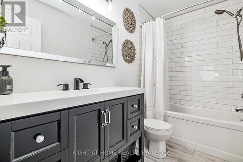 912 Messor Crescent, Ottawa, ON - Indoor Photo Showing Bathroom