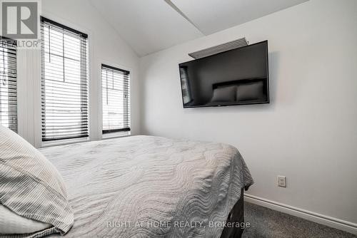 912 Messor Crescent, Ottawa, ON - Indoor Photo Showing Bedroom