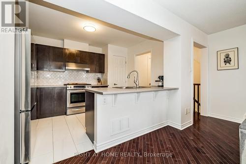 912 Messor Crescent, Ottawa, ON - Indoor Photo Showing Kitchen