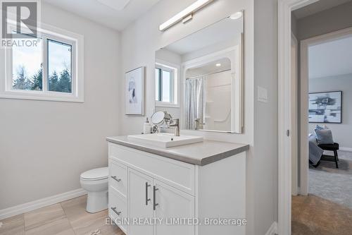 128 Graydon Drive, South-West Oxford (Mount Elgin), ON - Indoor Photo Showing Bathroom