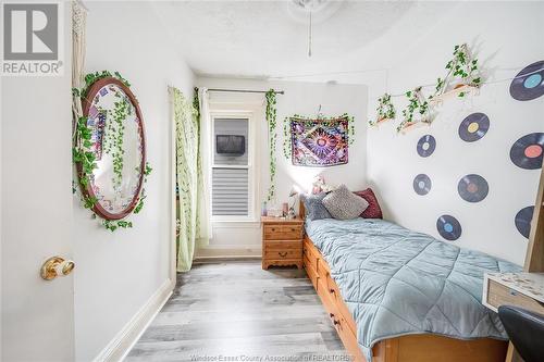 1143 Lincoln, Windsor, ON - Indoor Photo Showing Bedroom