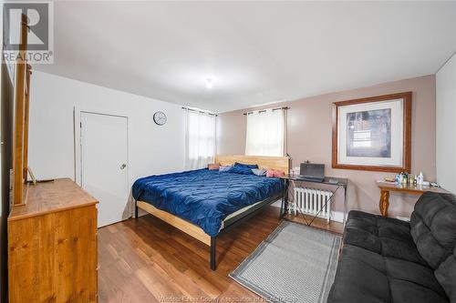 1143 Lincoln, Windsor, ON - Indoor Photo Showing Bedroom