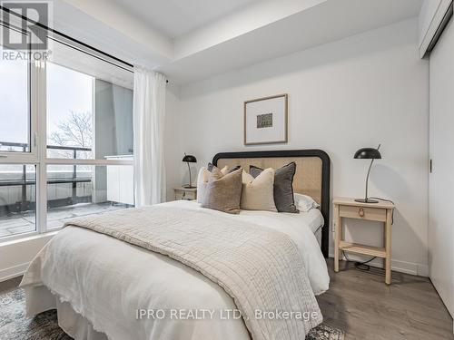 422 - 1401 O'Connor Drive, Toronto, ON - Indoor Photo Showing Bedroom