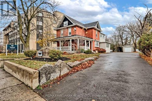 15037 Yonge Street, Aurora, ON - Outdoor With Facade