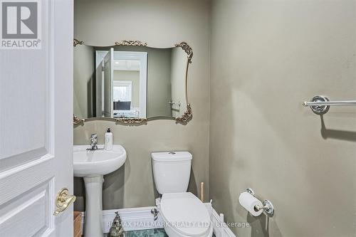 15037 Yonge Street, Aurora, ON - Indoor Photo Showing Bathroom