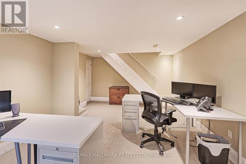 15037 Yonge Street, Aurora, ON - Indoor Photo Showing Office