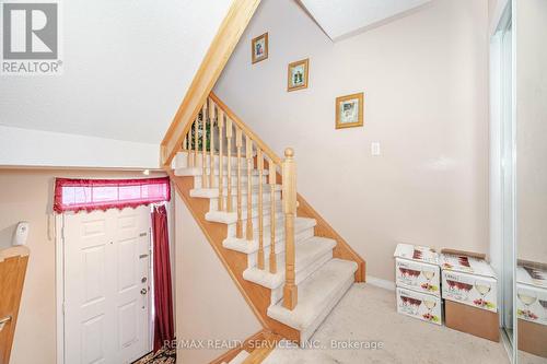 77 Winners Circle, Brampton, ON - Indoor Photo Showing Other Room