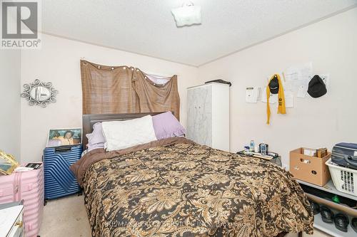 77 Winners Circle, Brampton, ON - Indoor Photo Showing Bedroom