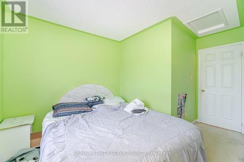 77 Winners Circle, Brampton, ON - Indoor Photo Showing Bedroom