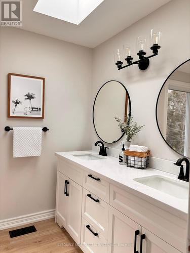 7 Cullum Drive, Hamilton, ON - Indoor Photo Showing Bathroom