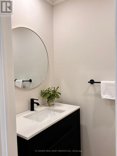 7 Cullum Drive, Hamilton, ON - Indoor Photo Showing Bathroom