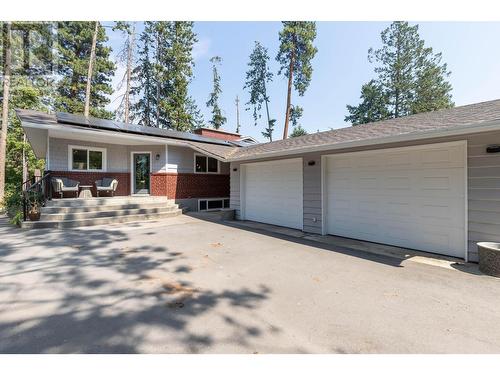 2455 Maquinna Road, Kelowna, BC - Outdoor