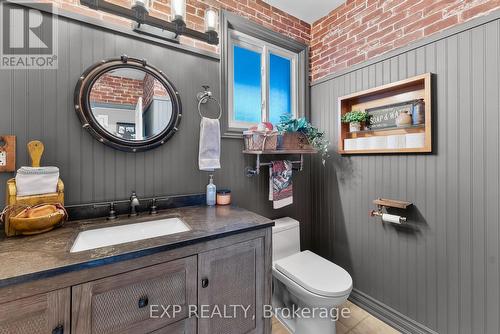 3422 Rittenhouse Road, Lincoln (980 - Lincoln-Jordan/Vineland), ON - Indoor Photo Showing Bathroom